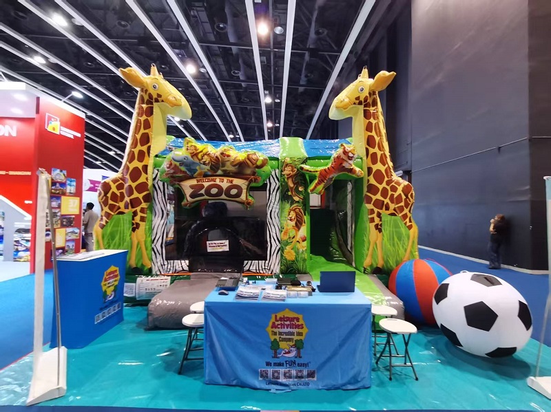 Hoạt động giải trí® Mang Sở thú đến IAAPA EXPO ASIA với Lâu đài Bouncy bơm hơi dài 4m ấn tượng Hoạt động giải trí® Mang Sở thú đến IAAPA EXPO ASIA với Lâu đài Bouncy bơm hơi dài 4m ấn tượng
